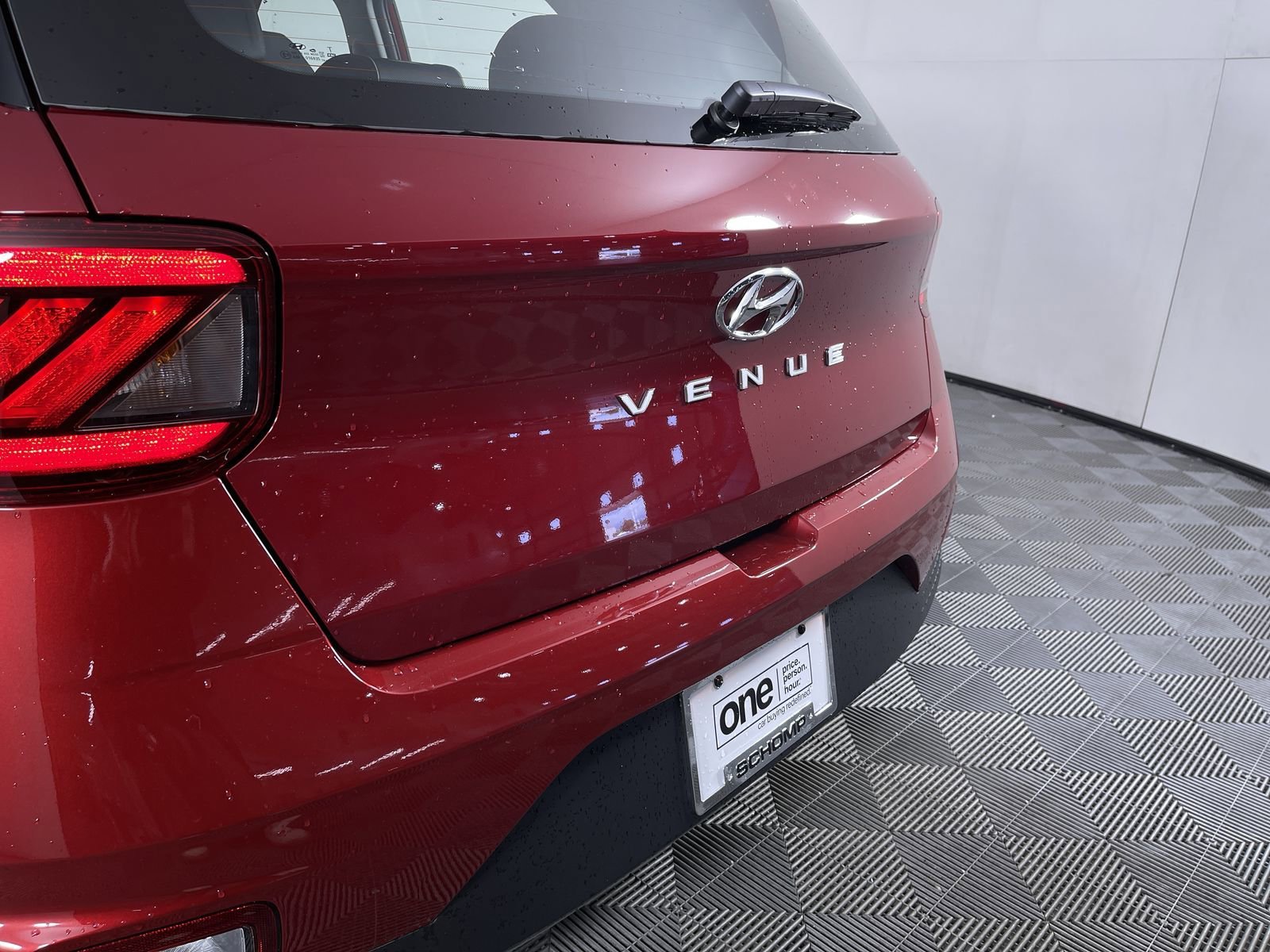 Used 2025 Ultimate Red Hyundai Limited image 13