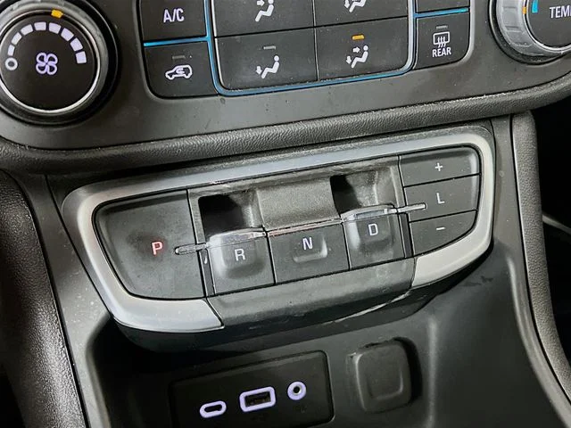 Used 2024 Silver GMC SLE image 21