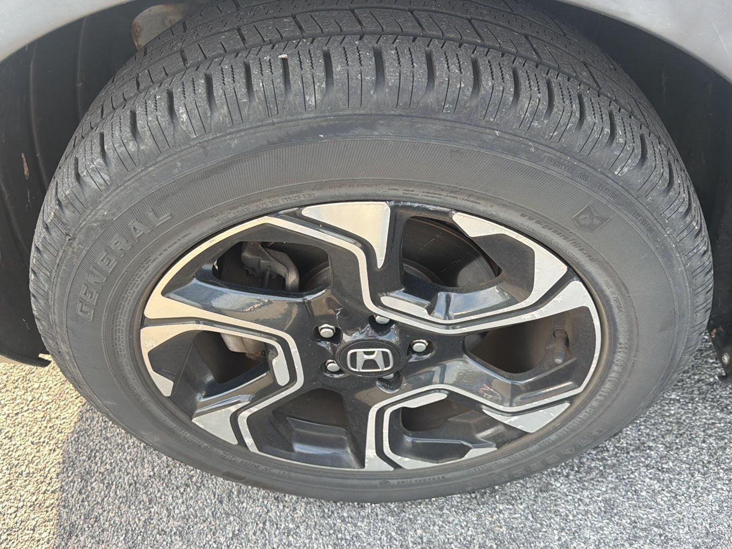 Used 2018 Crystal Black Pearl Honda Touring image 8