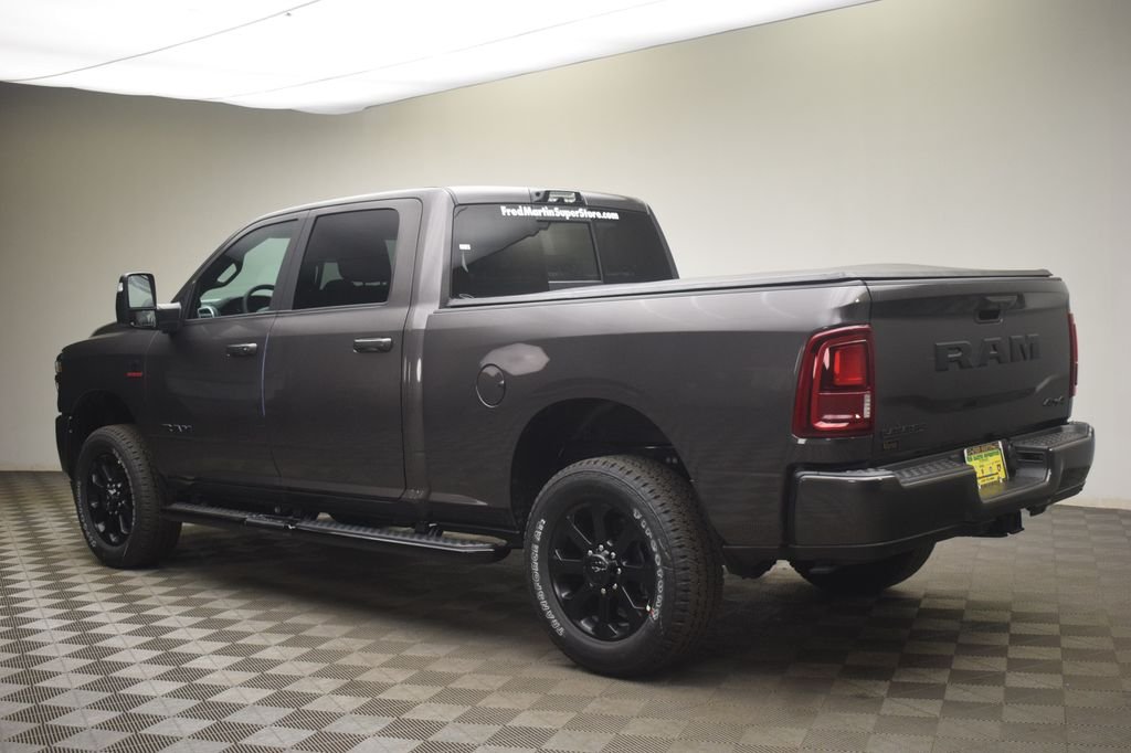 New 2026 Granite Crystal Metallic Clear-Coat Exterior Paint RAM Laramie image 14