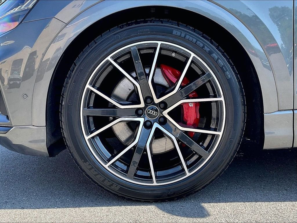 Used 2022 Gray Audi 4.0T Prestige image 7