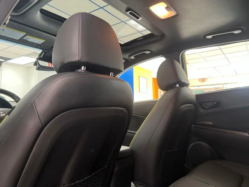 Used 2020 Green Hyundai Limited image 17