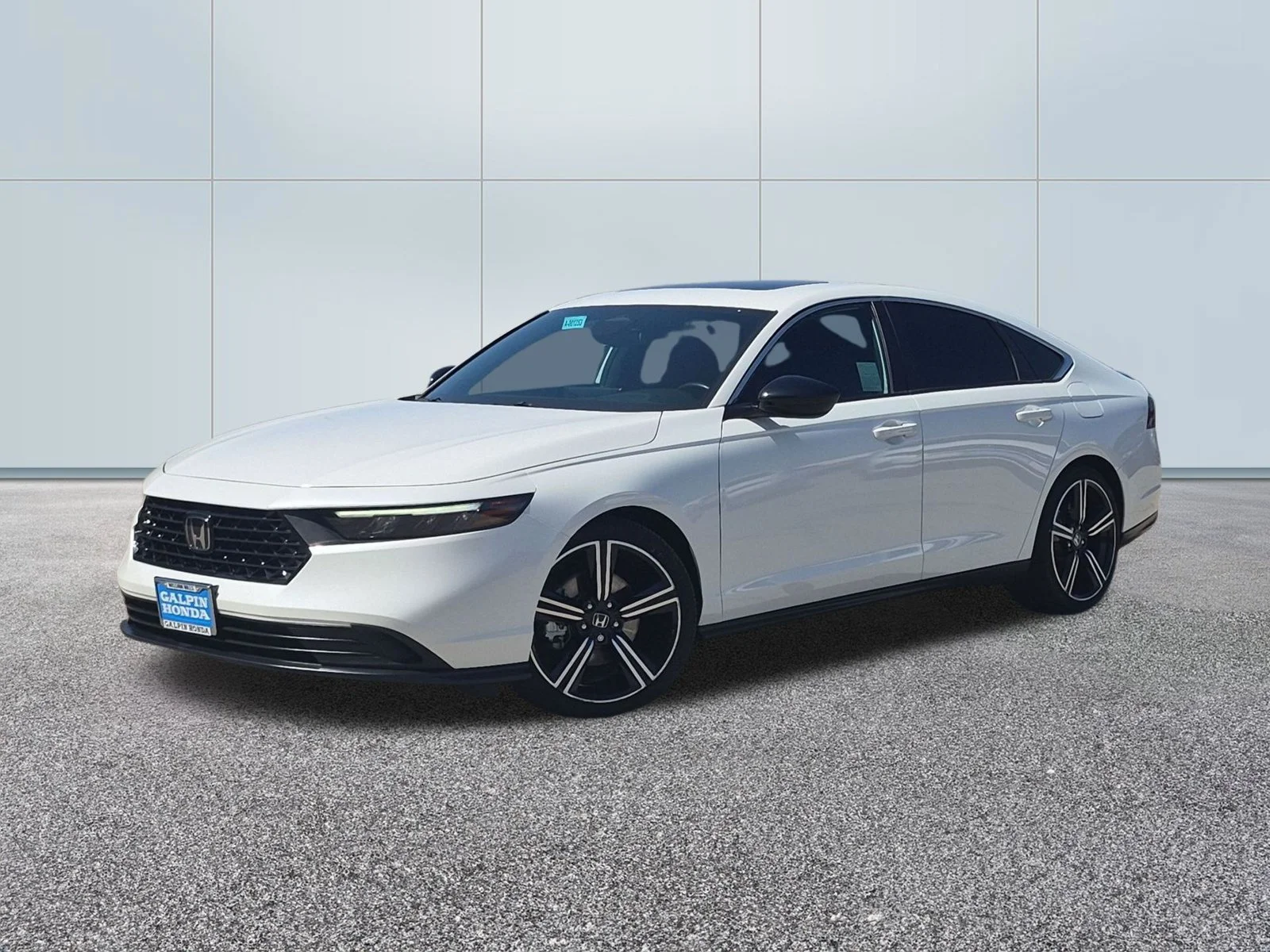 Used 2025 White Honda Sport image 1