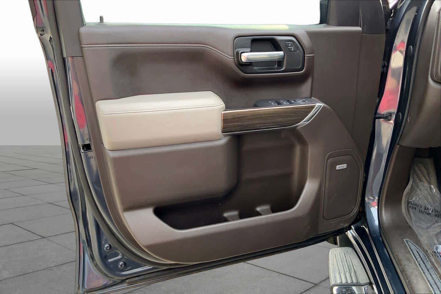 Used 2021 Shadow Gray Metallic Chevrolet RST image 19