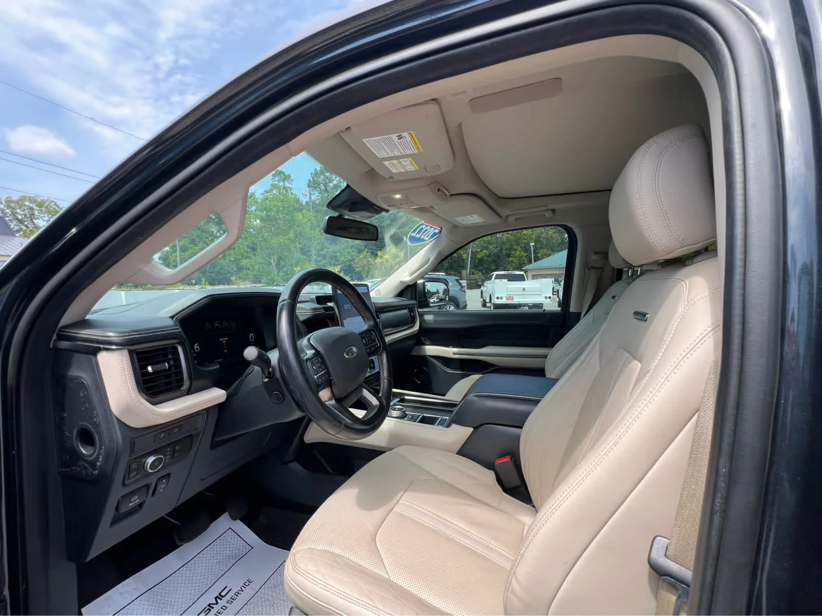 Used 2022 Blue Ford Platinum image 6