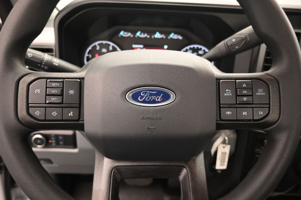 New 2026 Oxford White Ford XL image 10