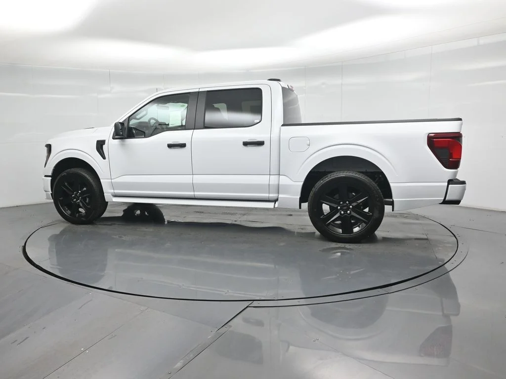 New 2026 Oxford White Ford STX image 6