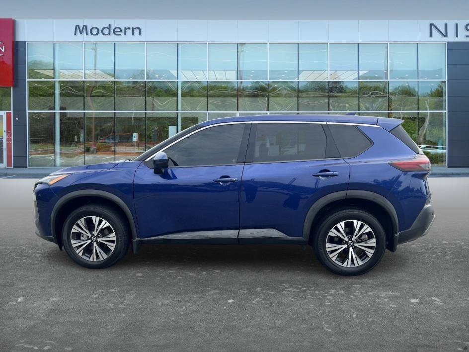 Used 2021 Caspian Blue Metallic Nissan SV image 8