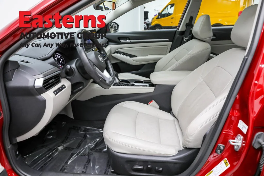 Used 2023 Red Nissan 2.5 SL image 14