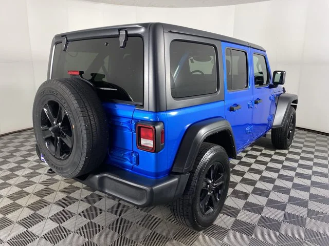 Used 2022 Blue Jeep Unlimited Sport Altitude image 7