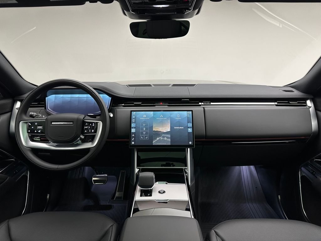 New 2026 Eiger Grey Metallic Land Rover SE image 8