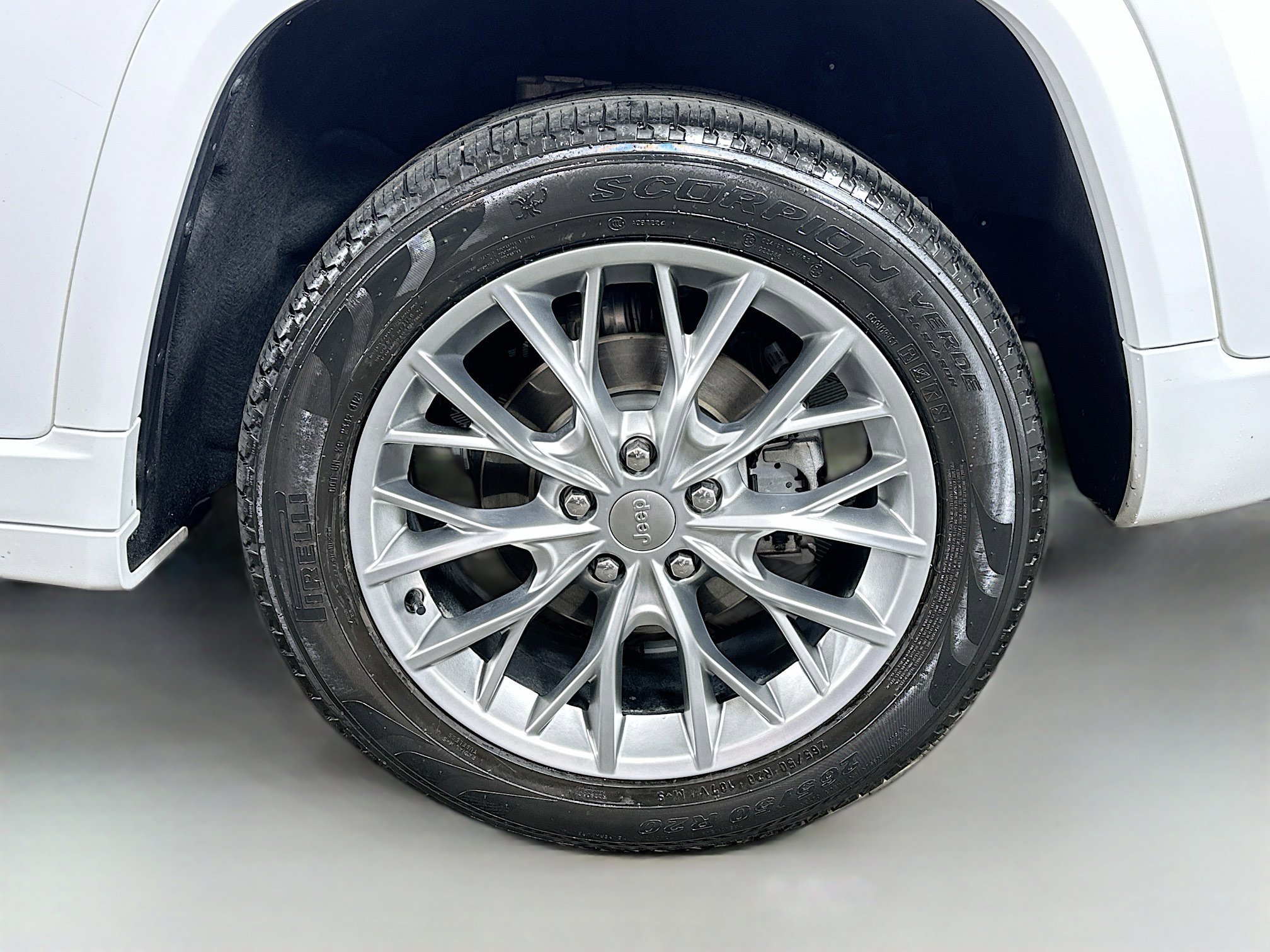 Used 2024 Bright White Clearcoat Jeep Summit image 32