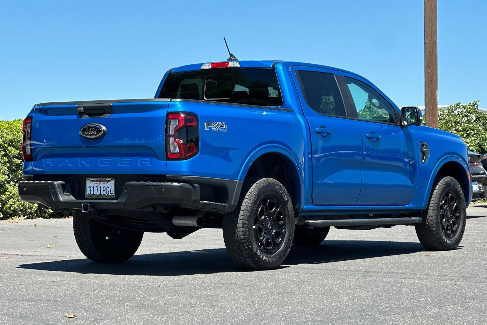 Used 2025 Blue Metallic Ford LARIAT image 4