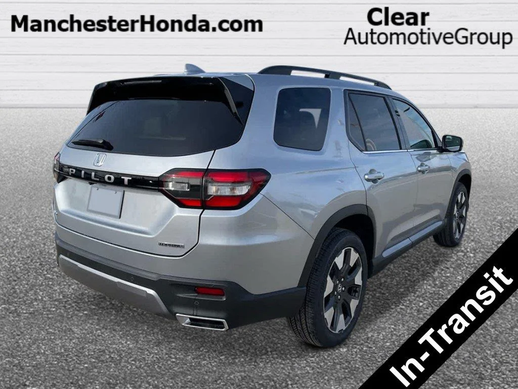 New 2026 Solar Silver Metallic Honda Touring image 5