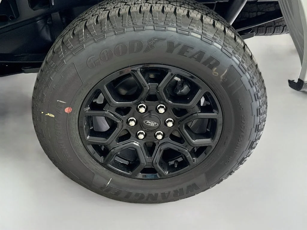 New 2026 Avalanche Ford XLT image 31