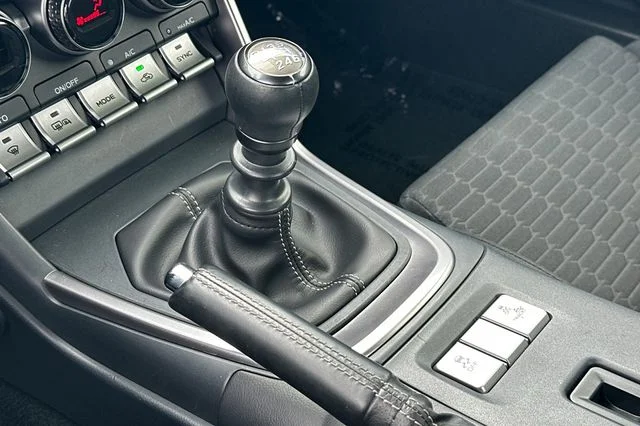 Used 2022  Toyota Base image 22