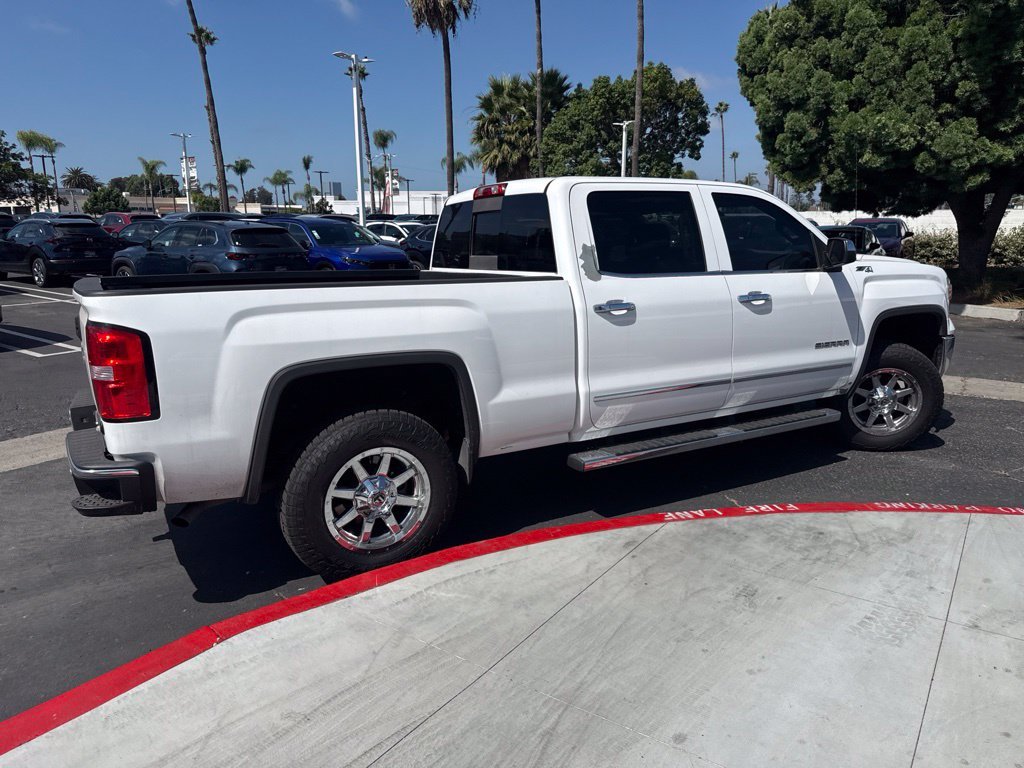 Used 2014 White GMC SLT image 29