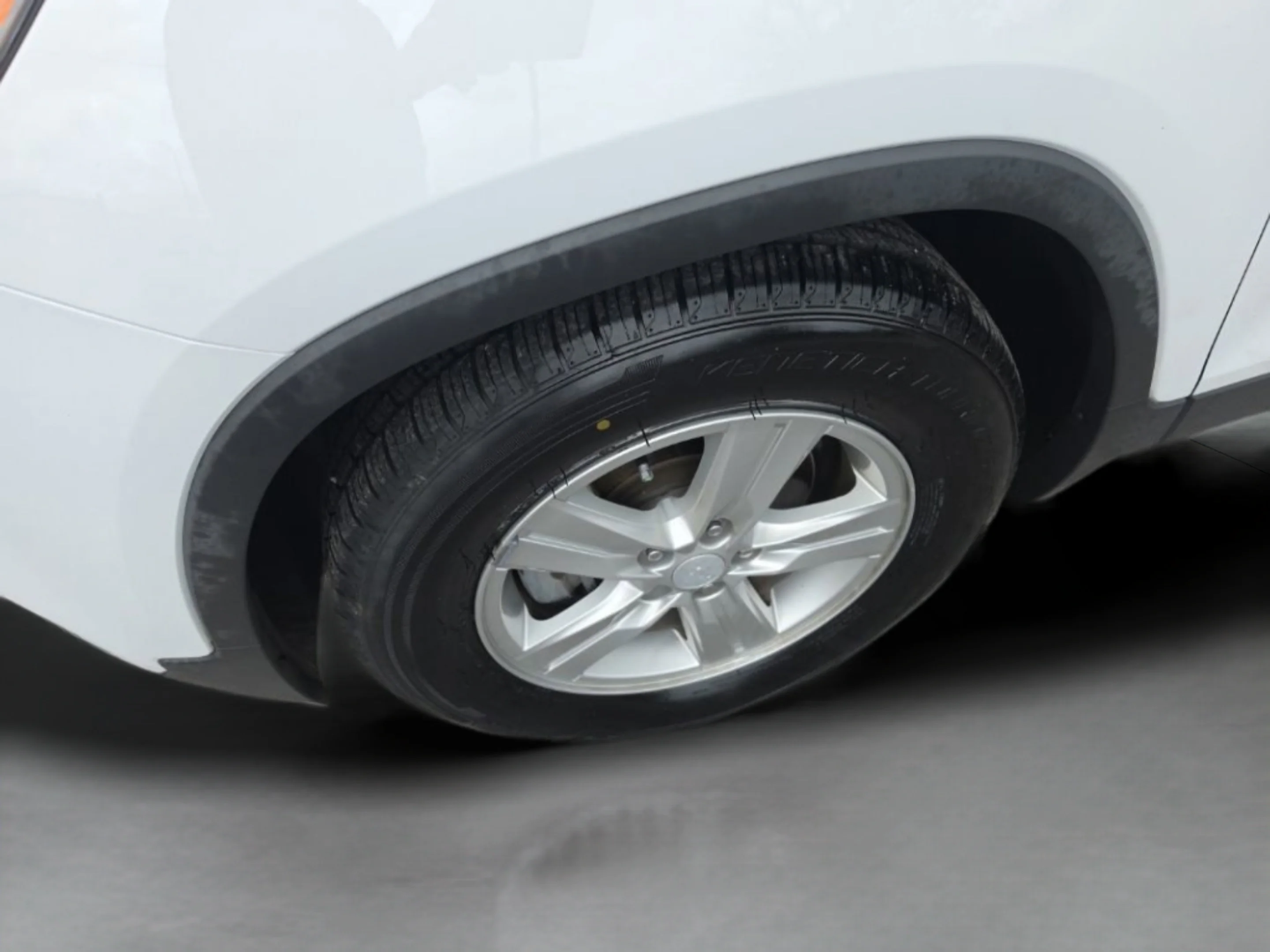 Used 2020 SUMMIT WHITE Chevrolet LS image 12