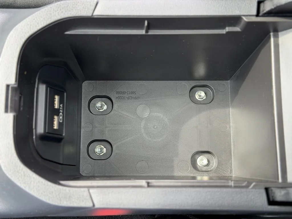 Used 2021 Silver Toyota XLE image 23