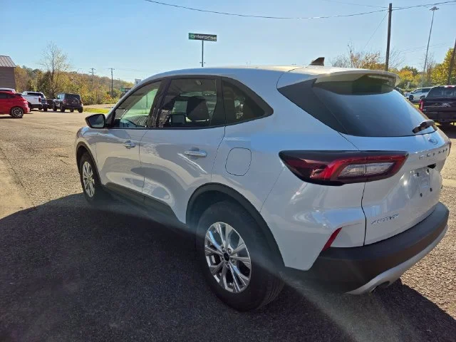 Used 2025 Silver Metallic Ford Active image 4
