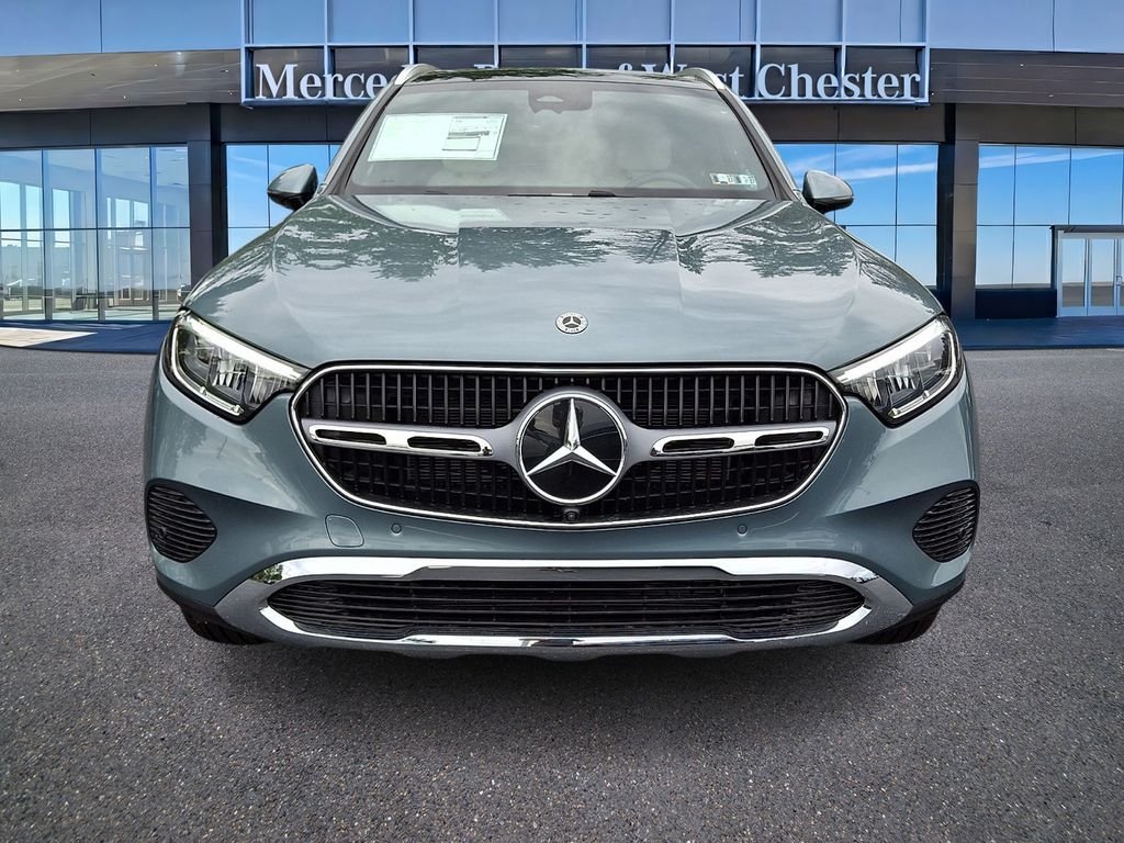 New 2027 Verde Silver Metallic Mercedes-Benz GLC 300 image 2