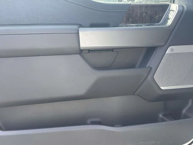 New 2026 Star White Metallic Tri-Coat Ford F-250® Lariat® image 14