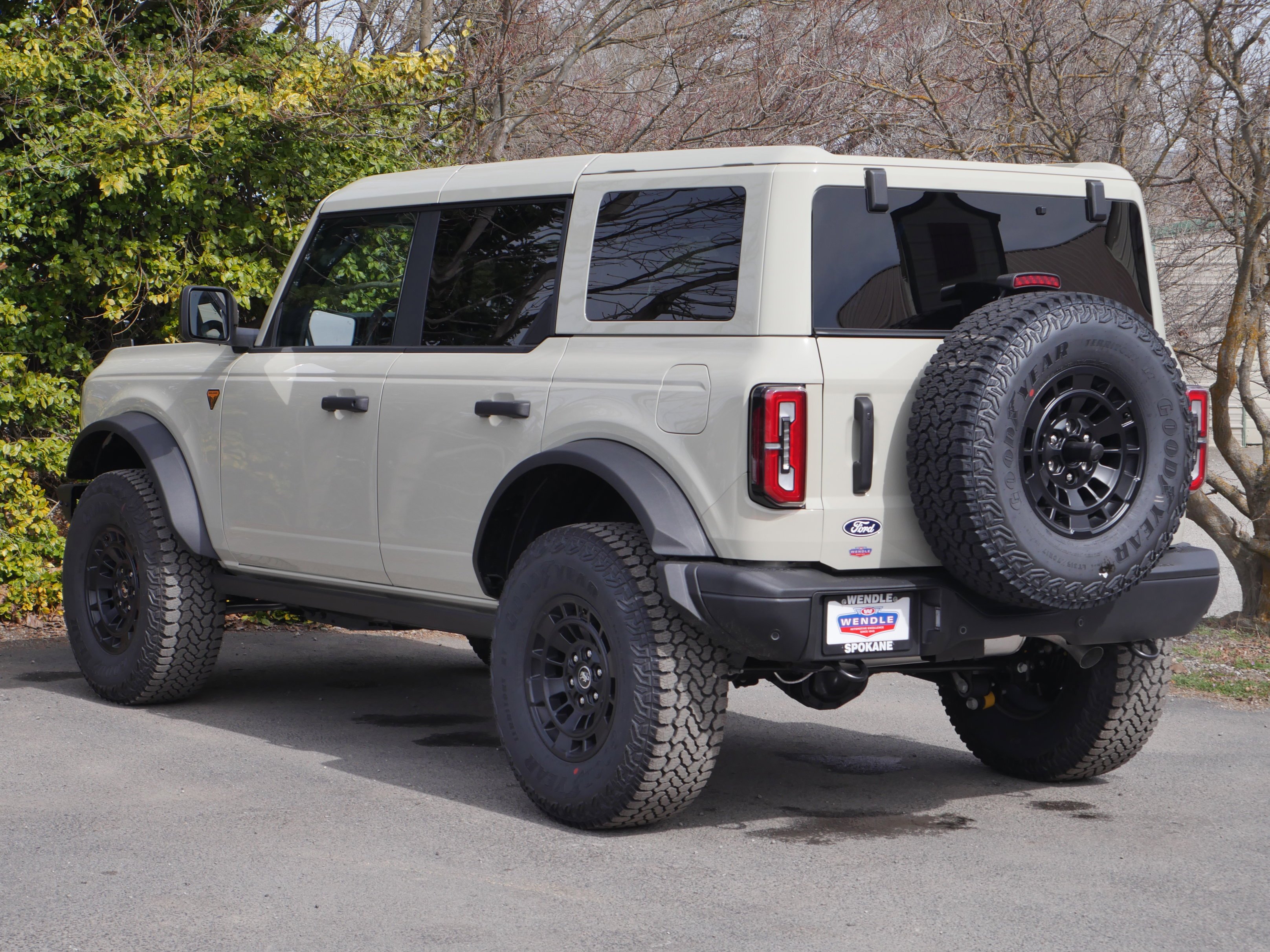 New 2026 DESERT SAND Ford Badlands image 23
