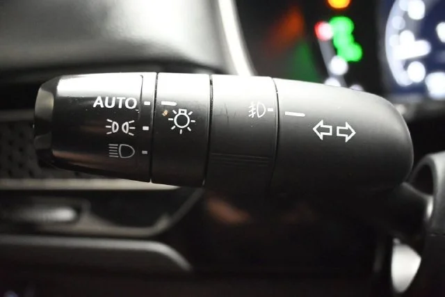 Used 2023 White Honda Touring image 21
