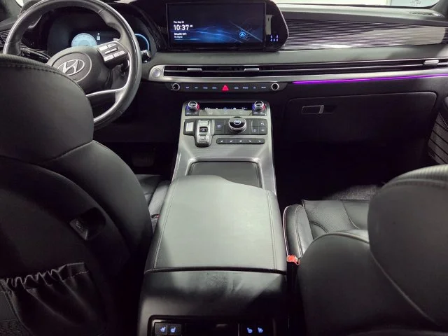 Used 2024 White Hyundai Calligraphy image 9