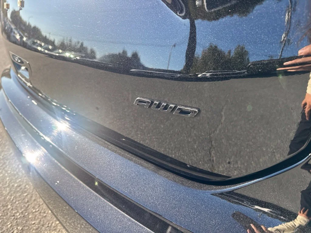 Used 2024 Black Ford SE image 5