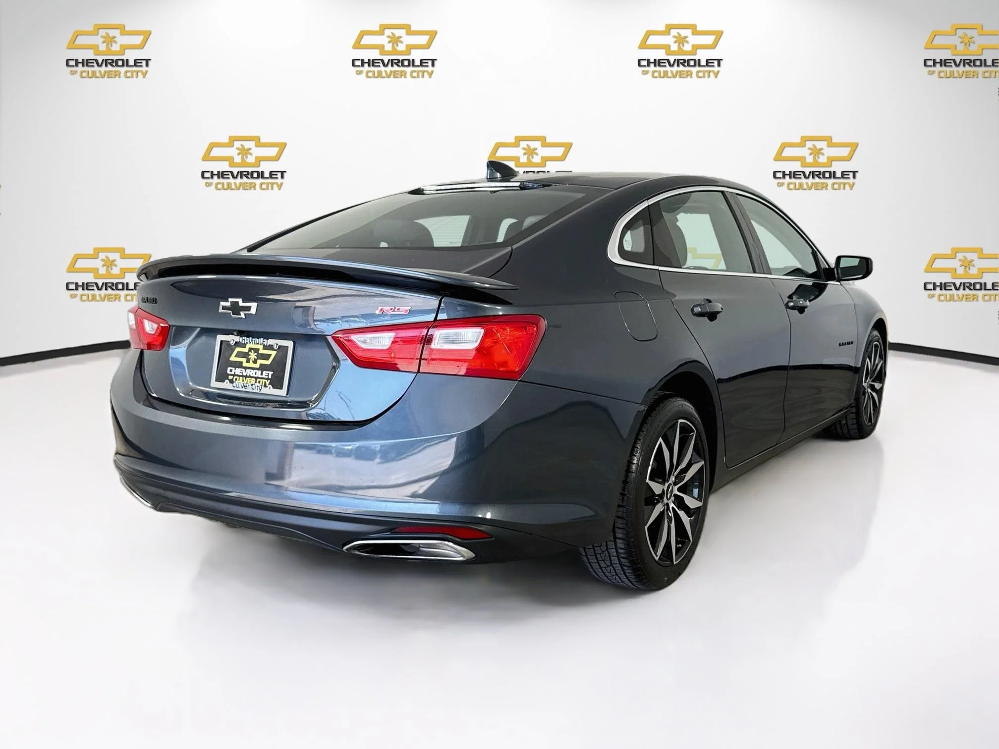 Used 2020 SHADOW GRAY METALLIC Chevrolet RS image 8