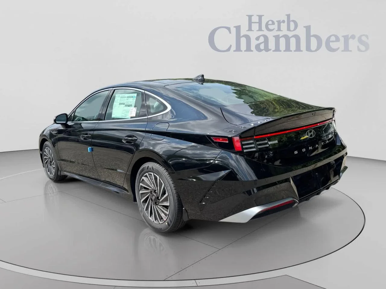 New 2026 Black Hyundai SEL image 3