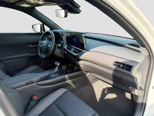 Used 2023 White Pearl Lexus UX 250h Premium image 14