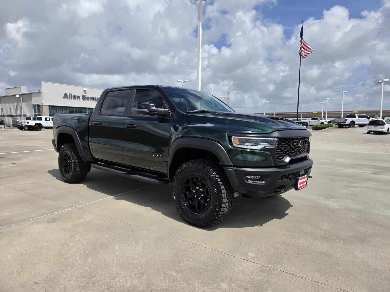 New 2026 Serrano Green Metallic Ram RHO image 7