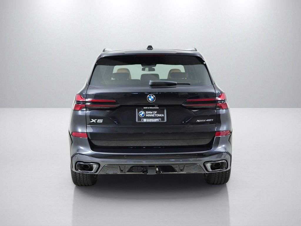 New 2026 Black Sapphire Metallic BMW xDrive40i image 10