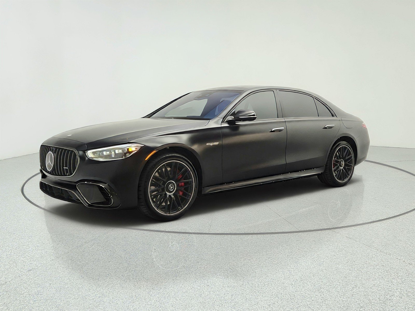 Used 2025 MANUFAKTUR Signature Night Black Magno Mercedes-Benz AMG® S 63 E 4MATIC Sedan image 1