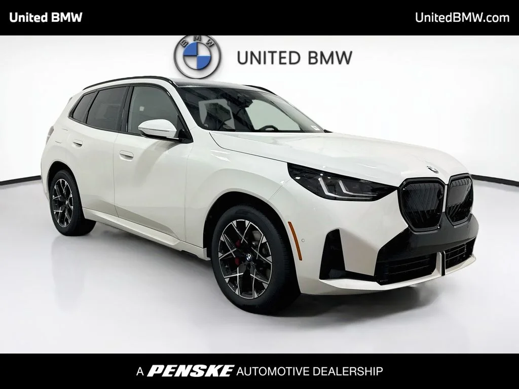 New 2026 Alpine White BMW 30 xDrive image 3