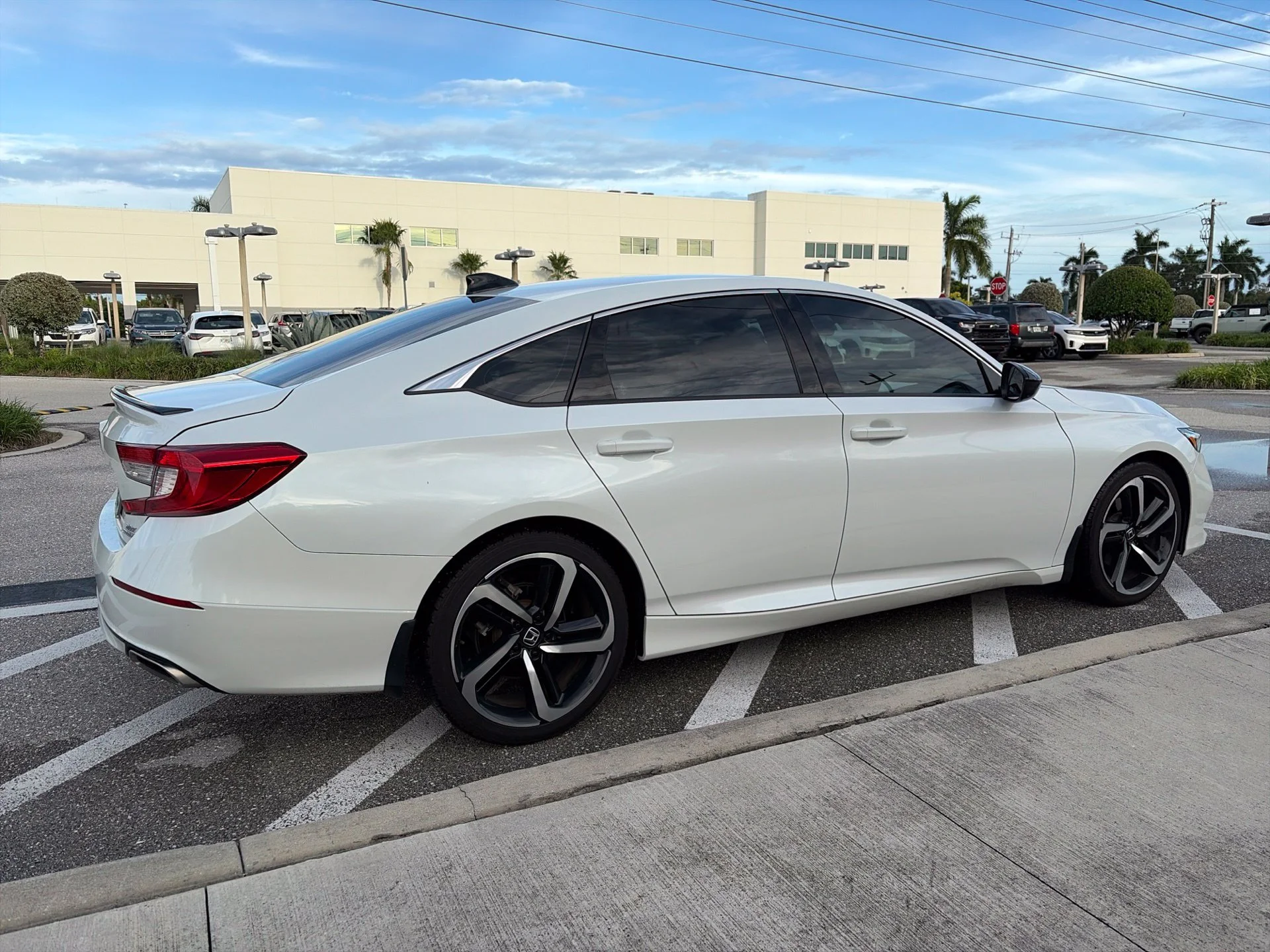 Certified Used 2022 Platinum White Pearl Honda Sport 2.0T image 6