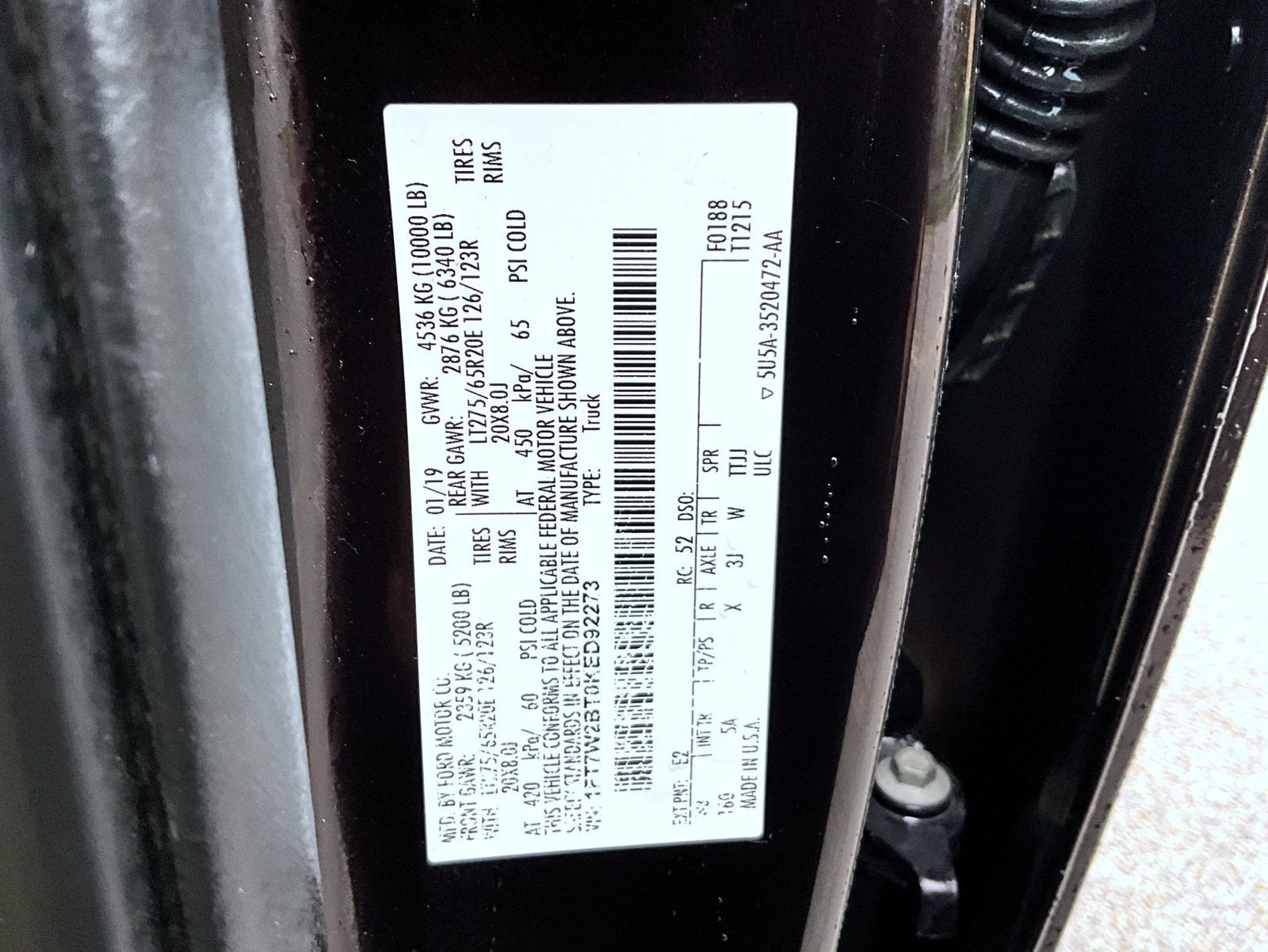 Used 2019 Red Ford Lariat image 28
