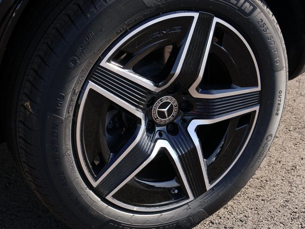 New 2026 Black Mercedes-Benz GLC 300 image 44