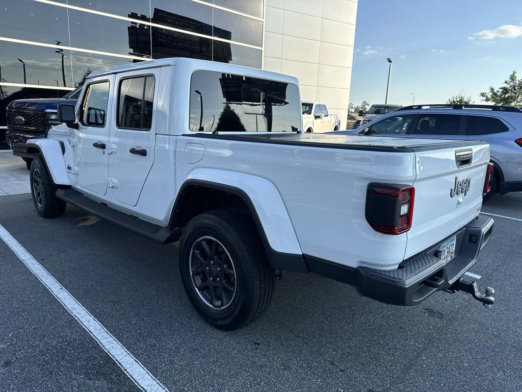 Used 2022 Bright White Clearcoat Jeep Overland image 5