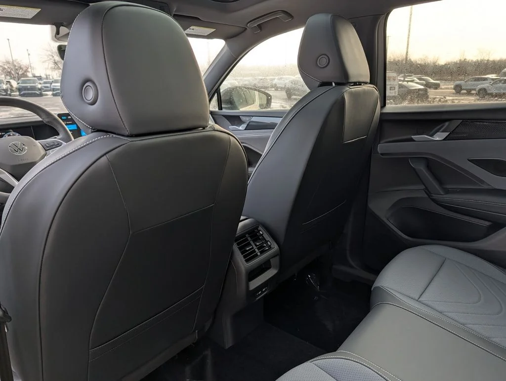 New 2026 Silver Volkswagen 2.0T SE R-Line Black image 14