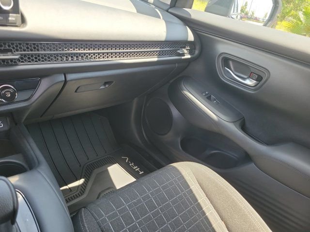 Used 2024 Urban Gray Pearl Honda LX image 30