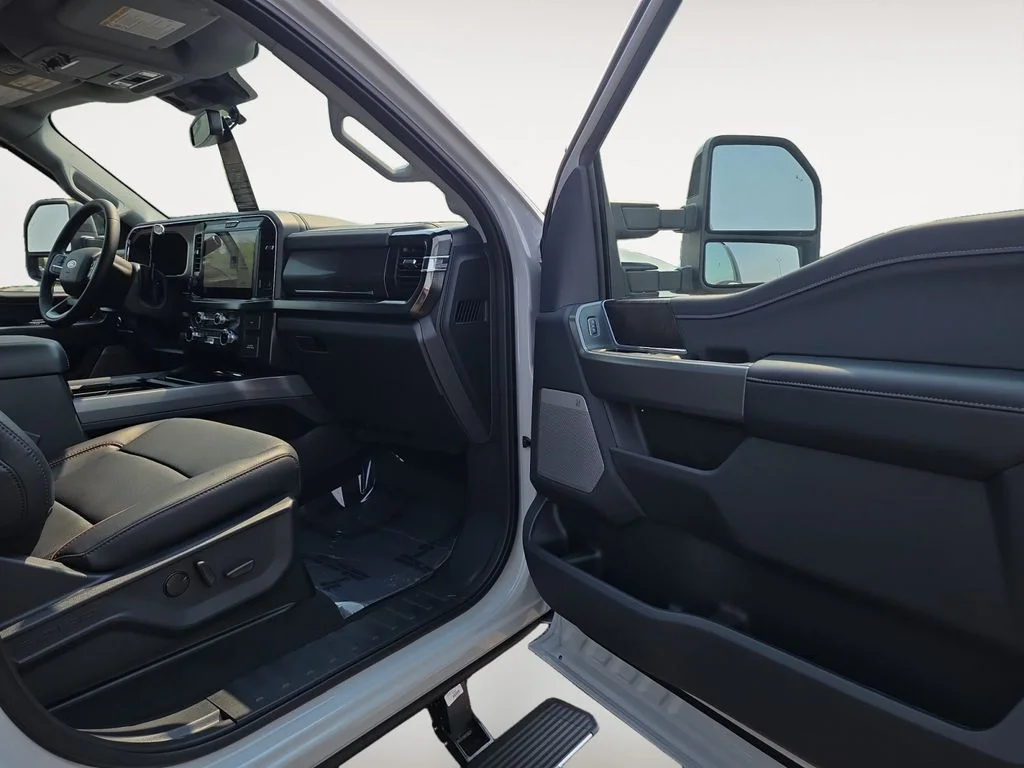 New 2026 AVALANCHE Ford LARIAT image 10