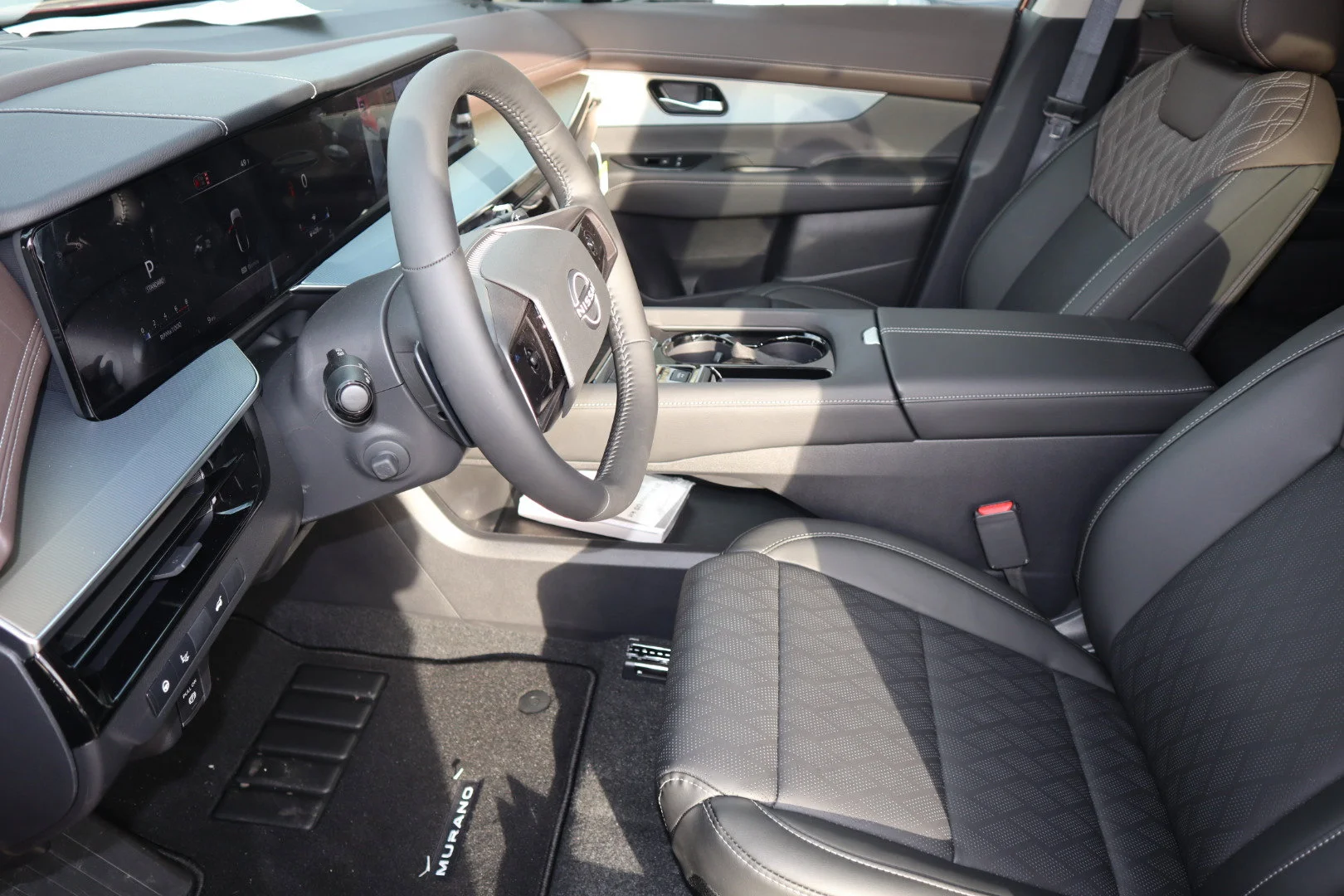 2026 Nissan Murano Platinum - Photo 14