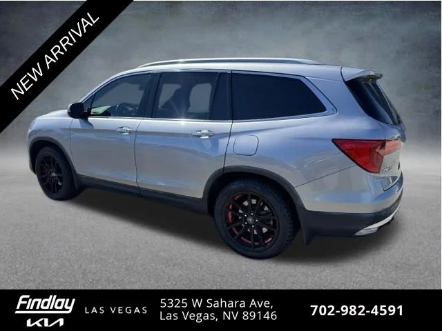 Used 2017 Silver Honda Touring image 2