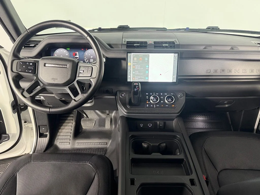 2024 Land Rover Defender X-Dynamic SE - Photo 14