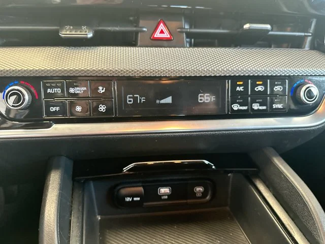 Used 2023 Black Kia LX image 18