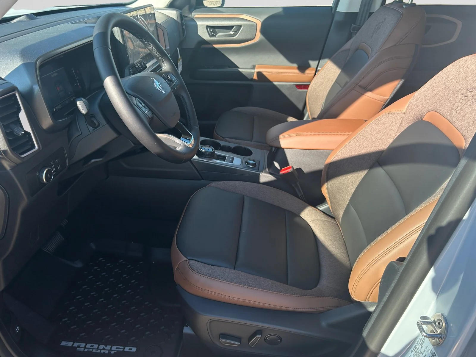New 2026 Space White Metallic Ford Outer Banks image 13