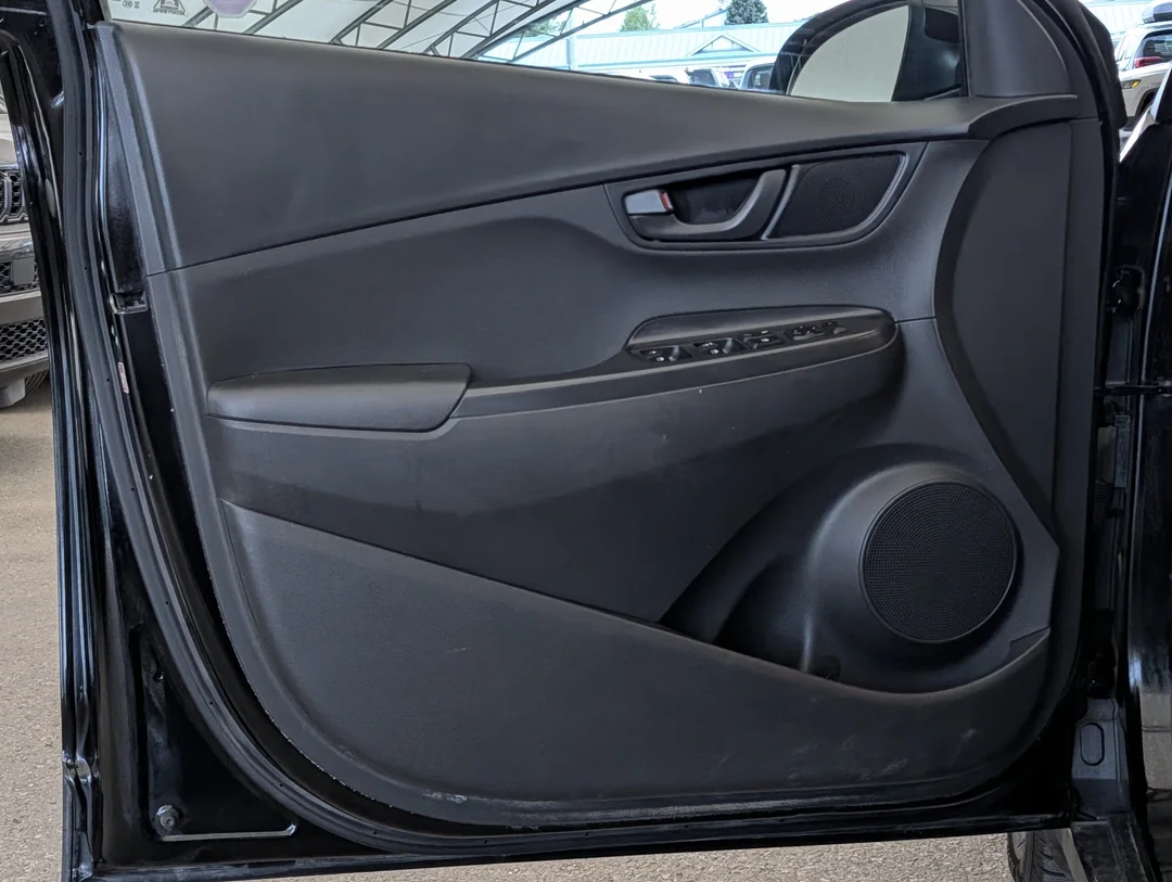 Used 2020 Black Hyundai Essential - - FWD - 2.0L 4-Cyl - Lane Keep Assist - Forward Collision Warning - Backup Cam & More! image 12